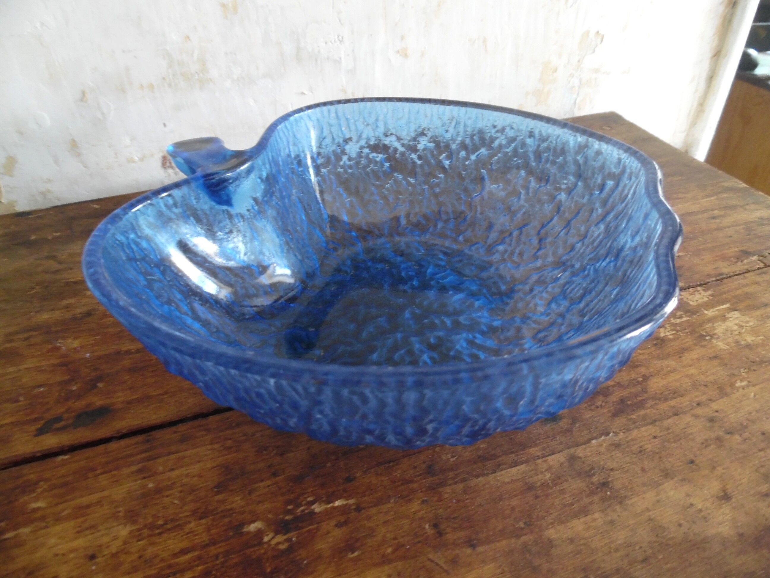 Blue vintage Apple Bowl