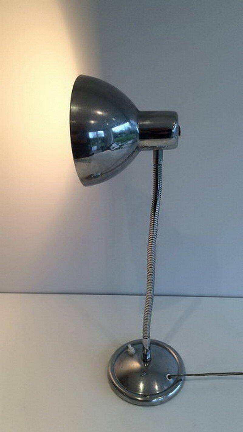 Flexible chrome lamp