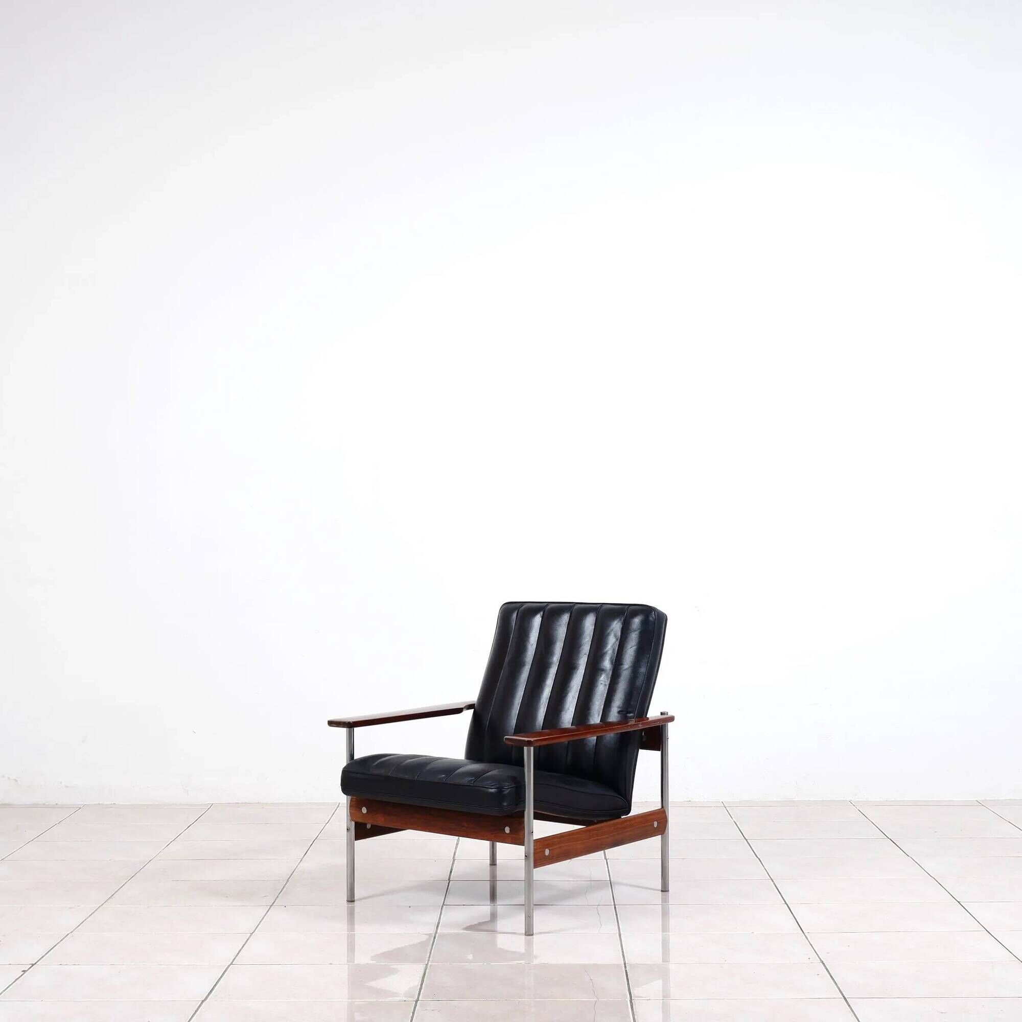 Fauteuil "1001" de Sven Ivar Dysthe pour Dokka Mobler