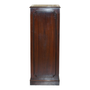 Grand classeur haut en acajou flammé à quatre tiroirs avec dessus en cuir