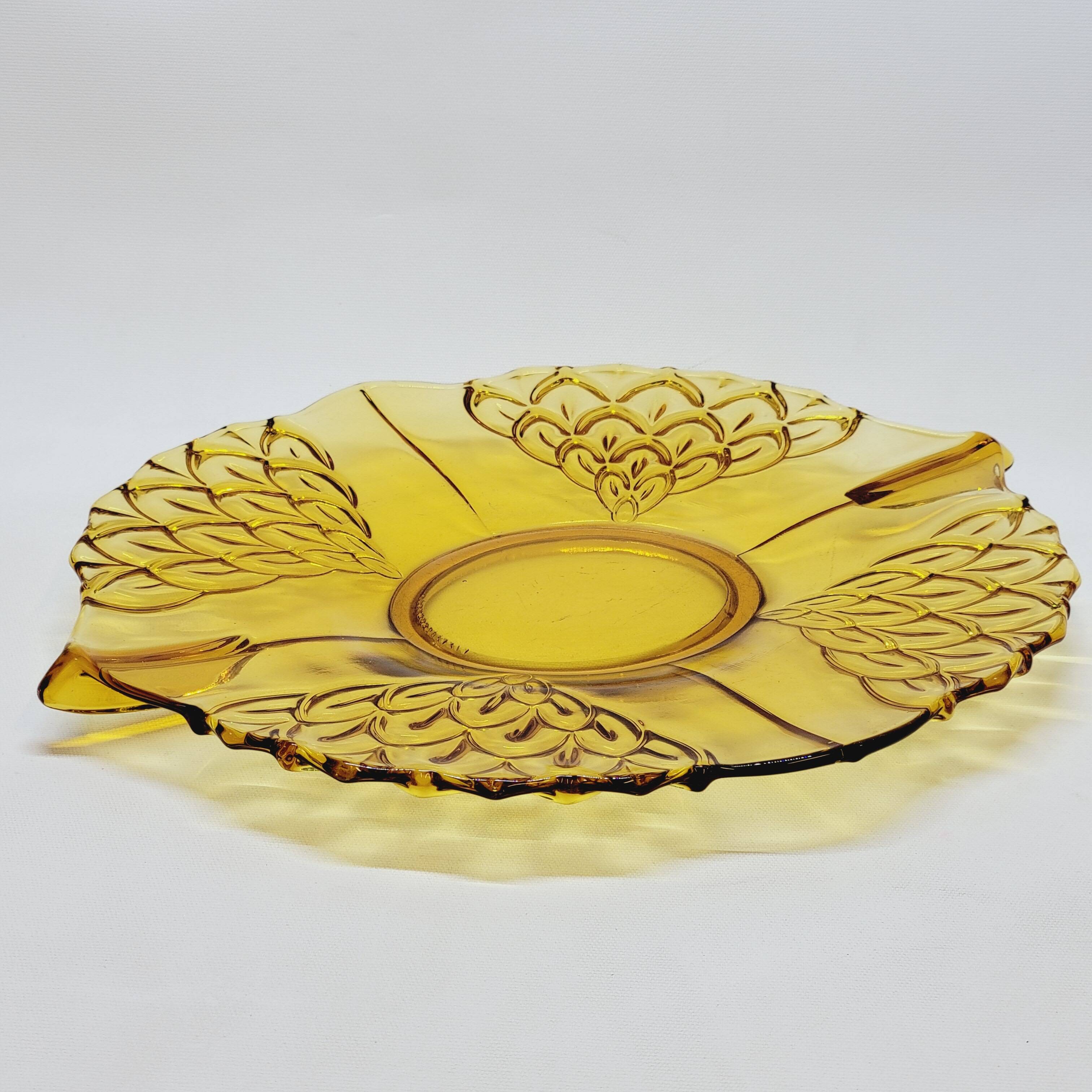 Old Art Deco Dish In Amber Crystal Czechoslovakia