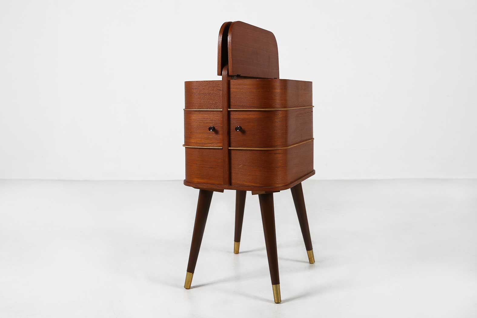 Sewing box by Juhl Wegner