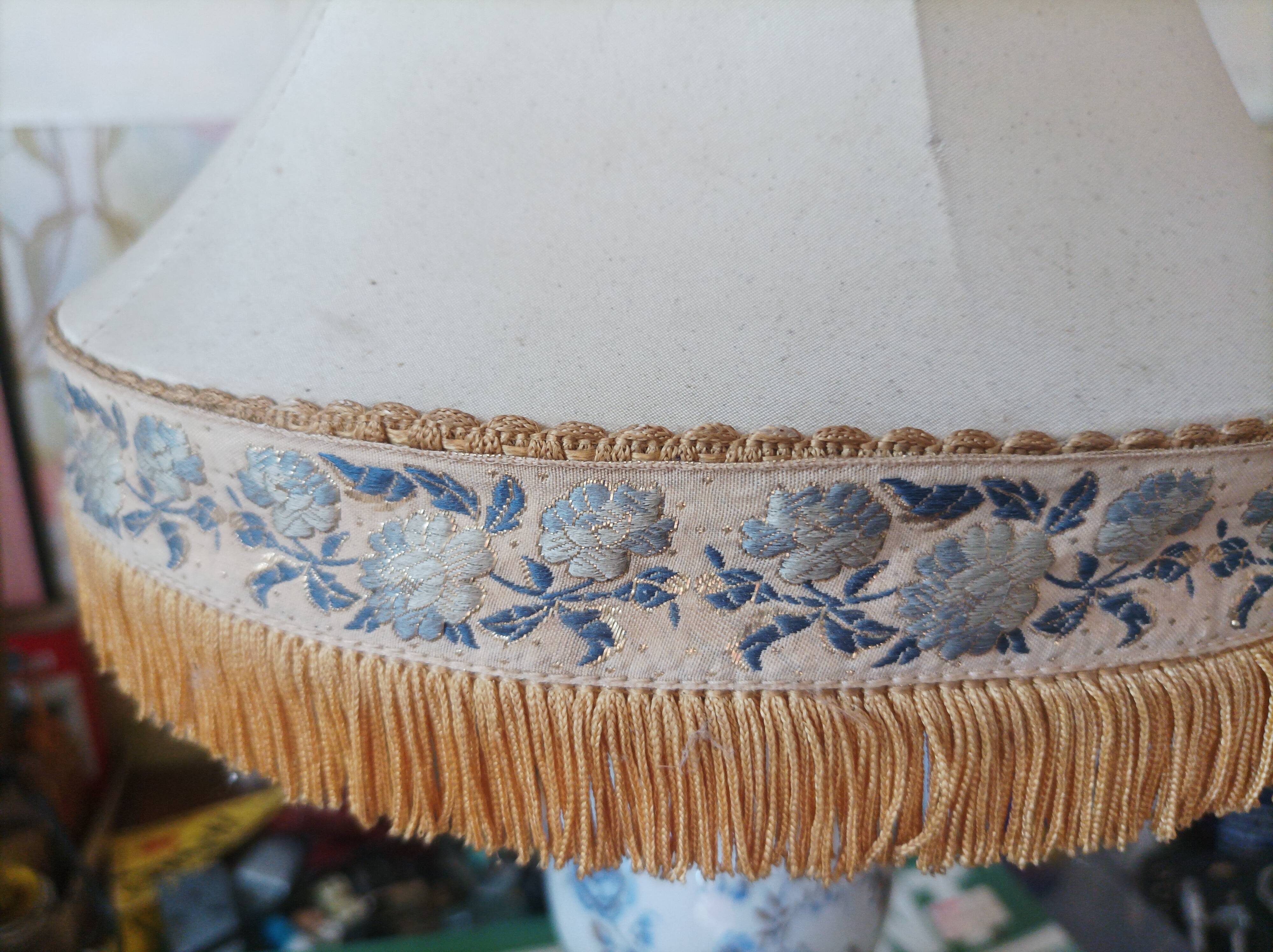 Fine porcelain bedside lamp