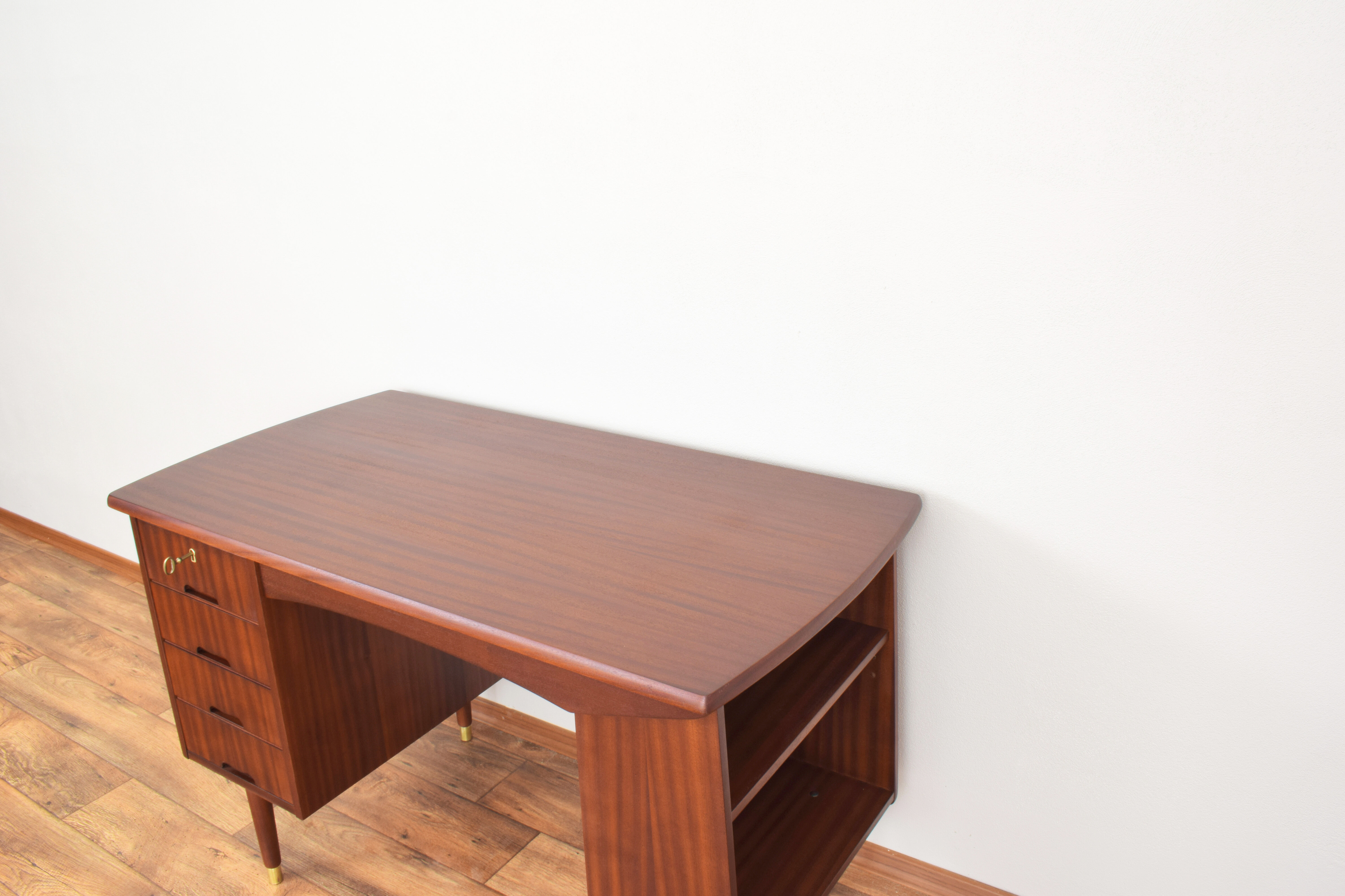 Mid-century norwegian teak desk model 44 from Brødrene Jåtogs Møbelfabrikk, 1950s.