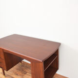 Mid-century norwegian teak desk model 44 from Brødrene Jåtogs Møbelfabrikk, 1950s.