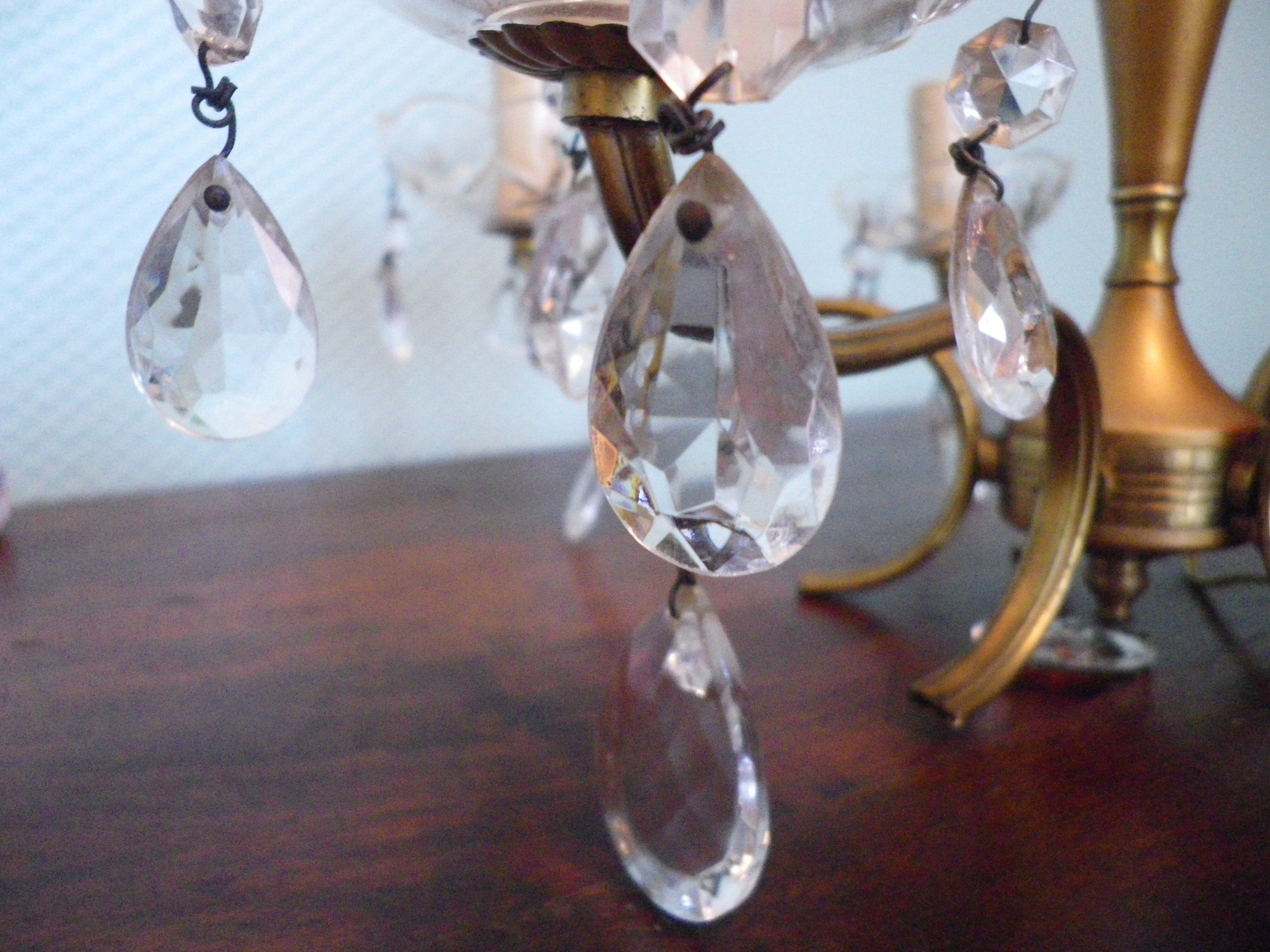 Suspension 5 lights, gold metal, glass cups with glass grapevines