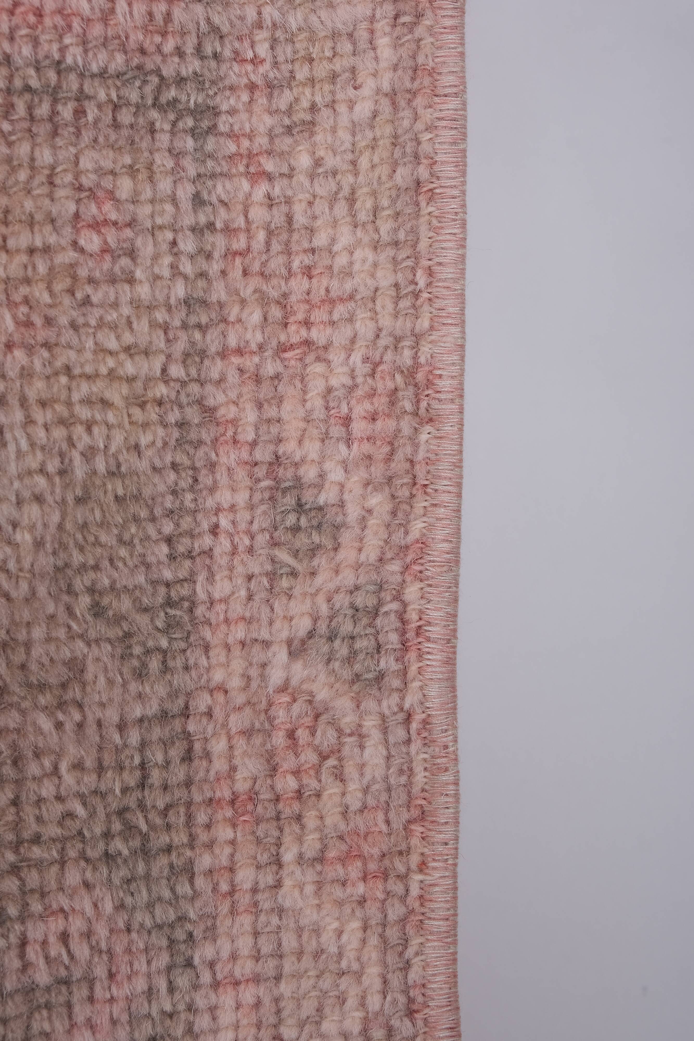 Vintage Turkish rug from Oushak, handwoven 120x187 cm