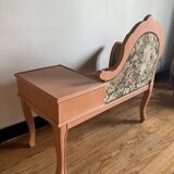 Gustave telephone cabinet