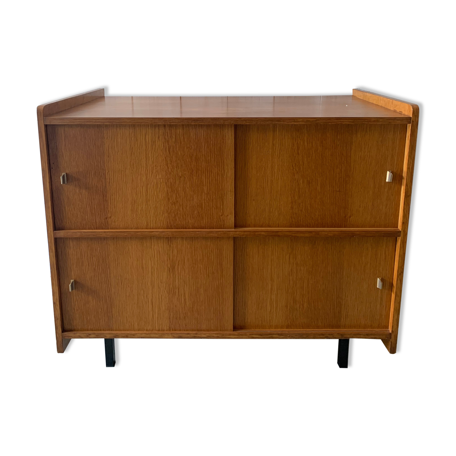 Modernist buffet