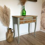 Vintage dressing table "romantic" style