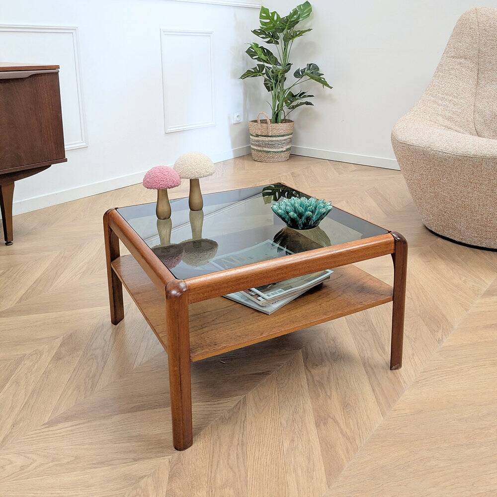 Table basse plateau en verre fumé