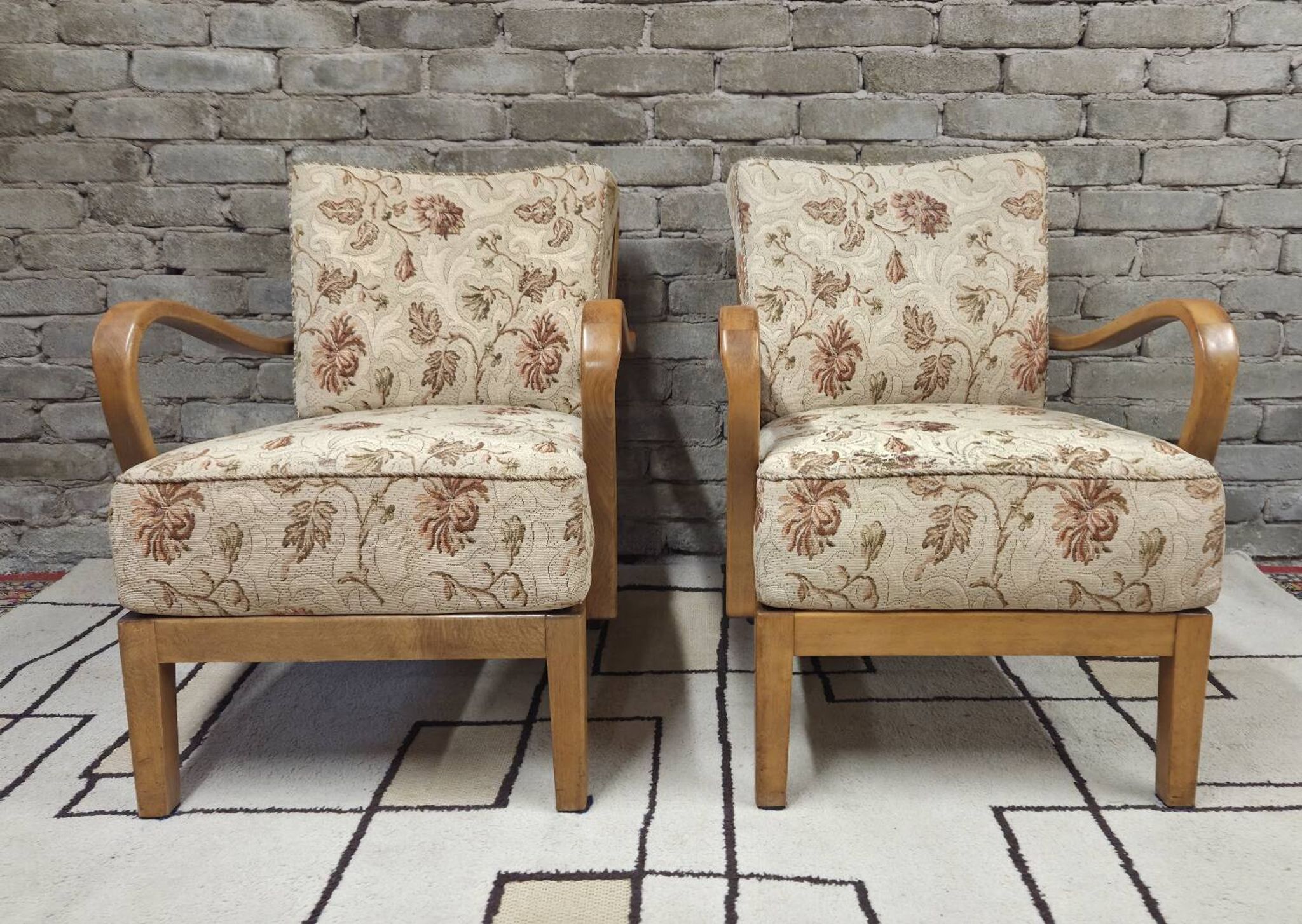 Pair of vintage Scandinavian armchairs from the 60s-70s.