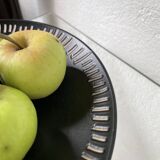 7 black ceramic plates