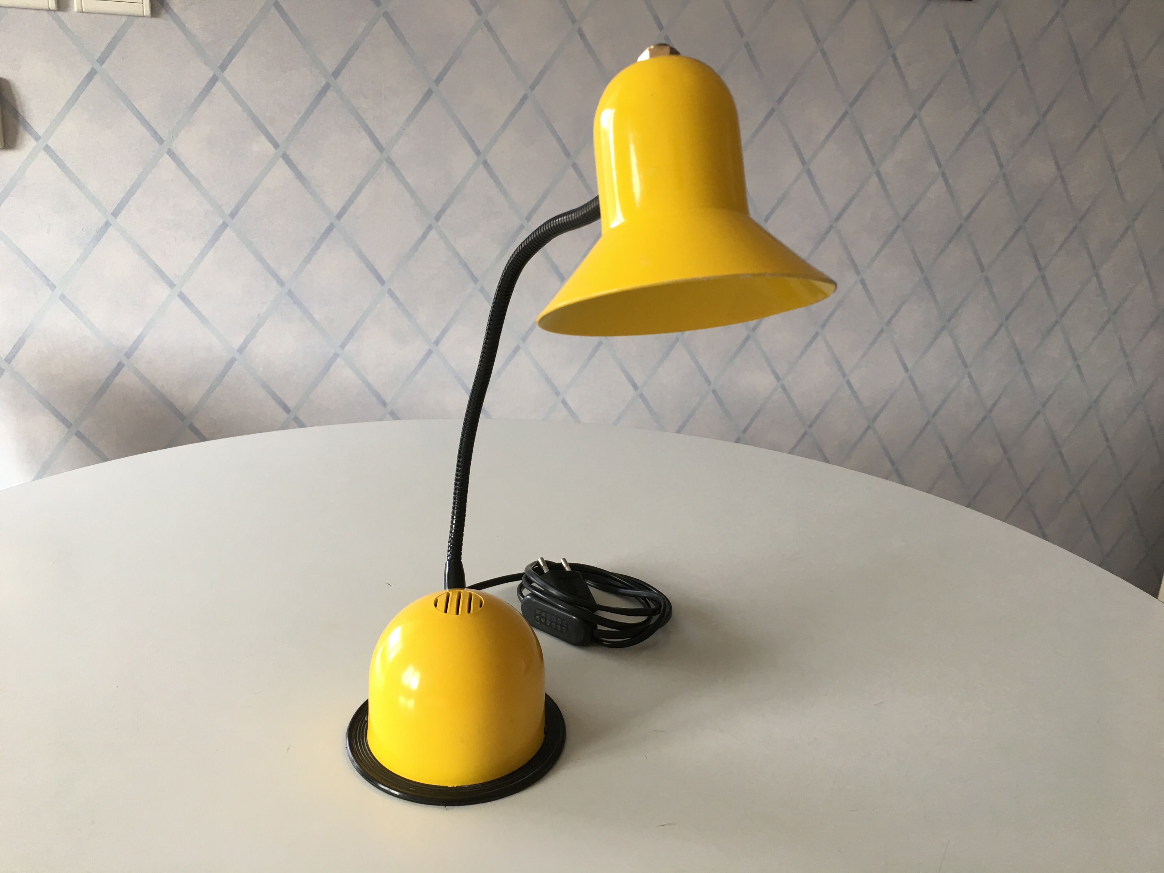 Lamp 70s stilplast