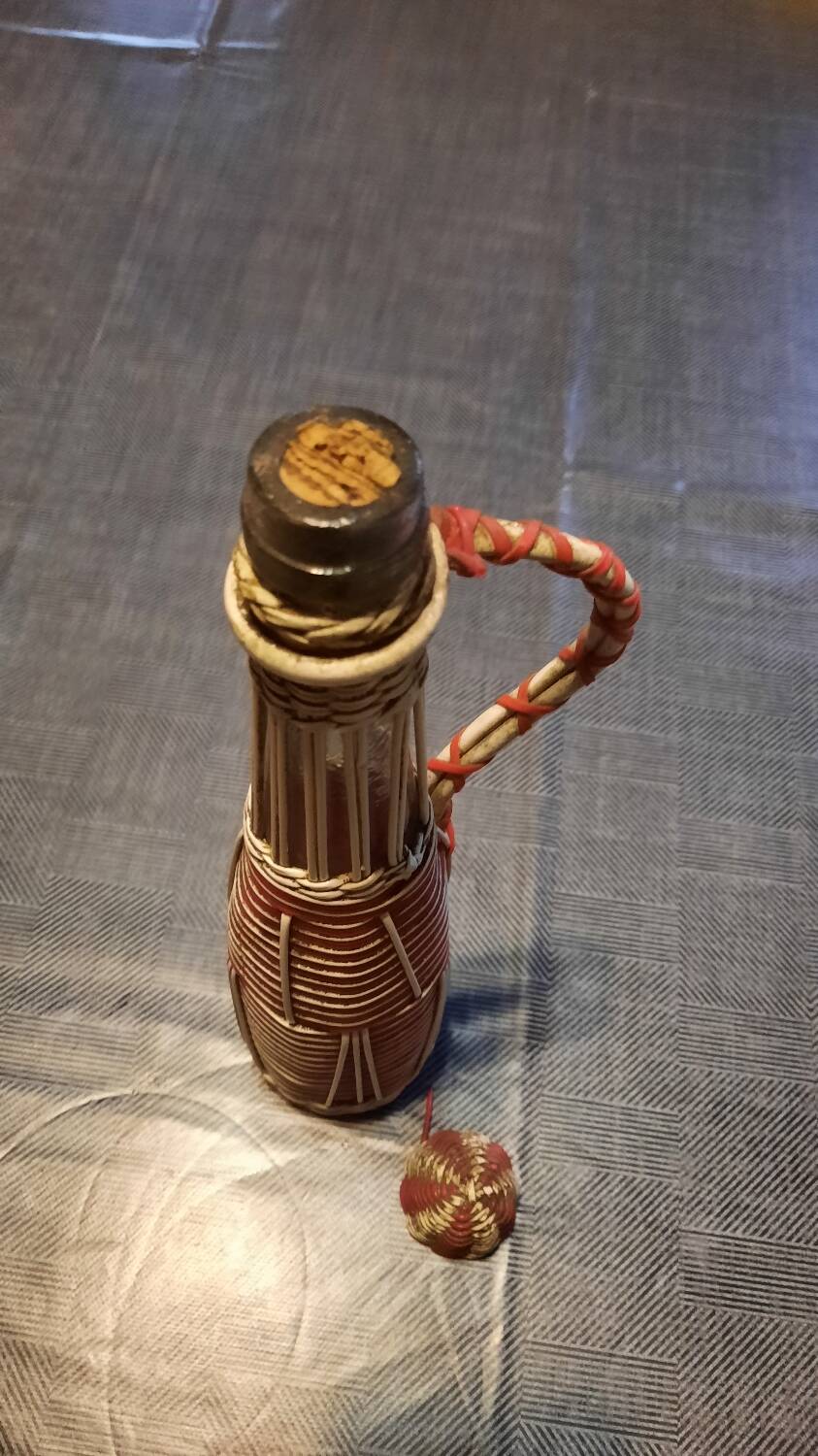 Set of 3 scoubidou bottles