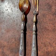 open to Salad Old in Horn and Silver-Plated Metal lined Swan Decor
