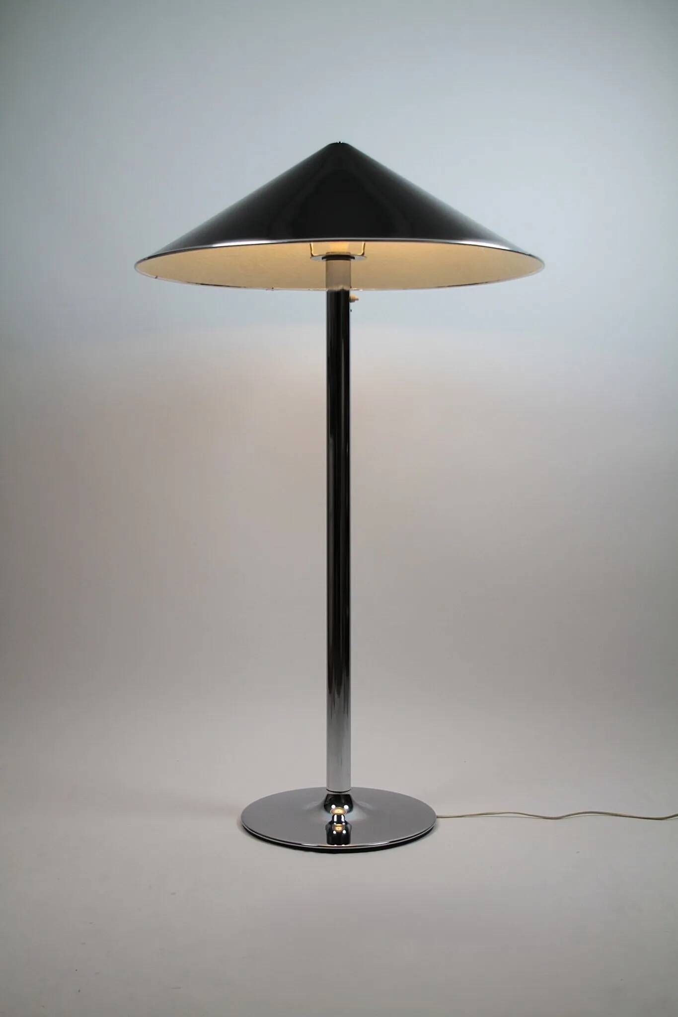 Ateljé Lyktan floor lamp with rare oversized custom shade – Sweden, 1970s