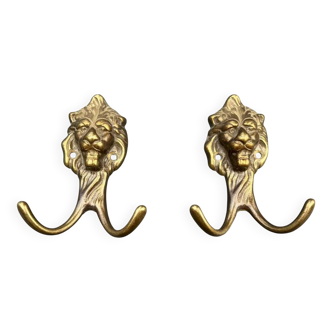 Paire de patère lion en laiton ancien