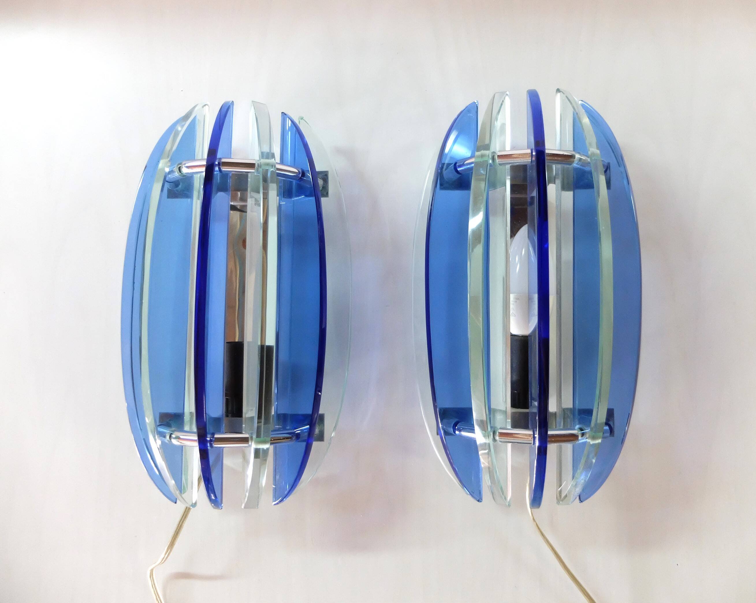 Pair of Italian Sconces From the 1960s, Véca