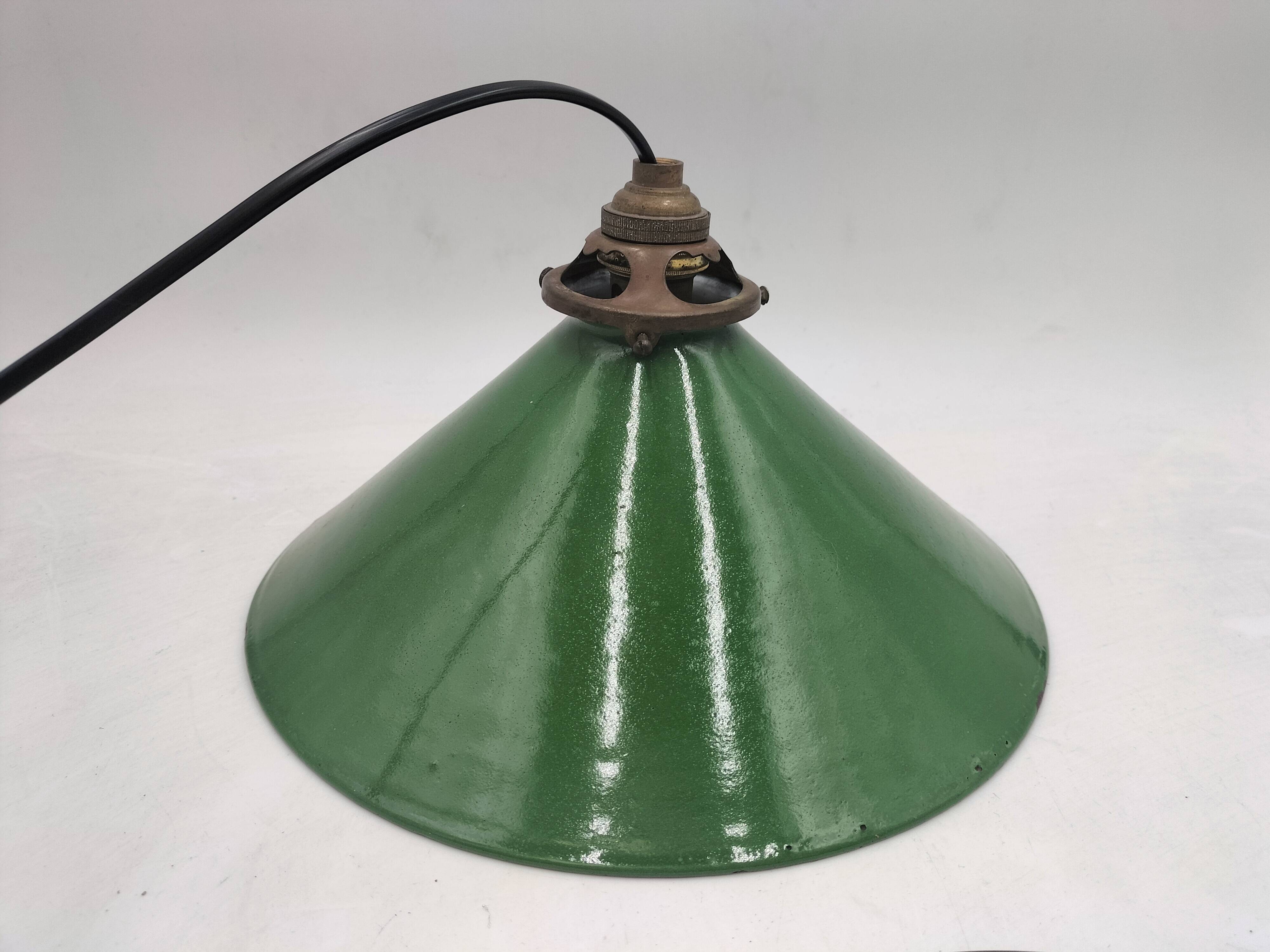 Enameled sheet metal cone pendant light