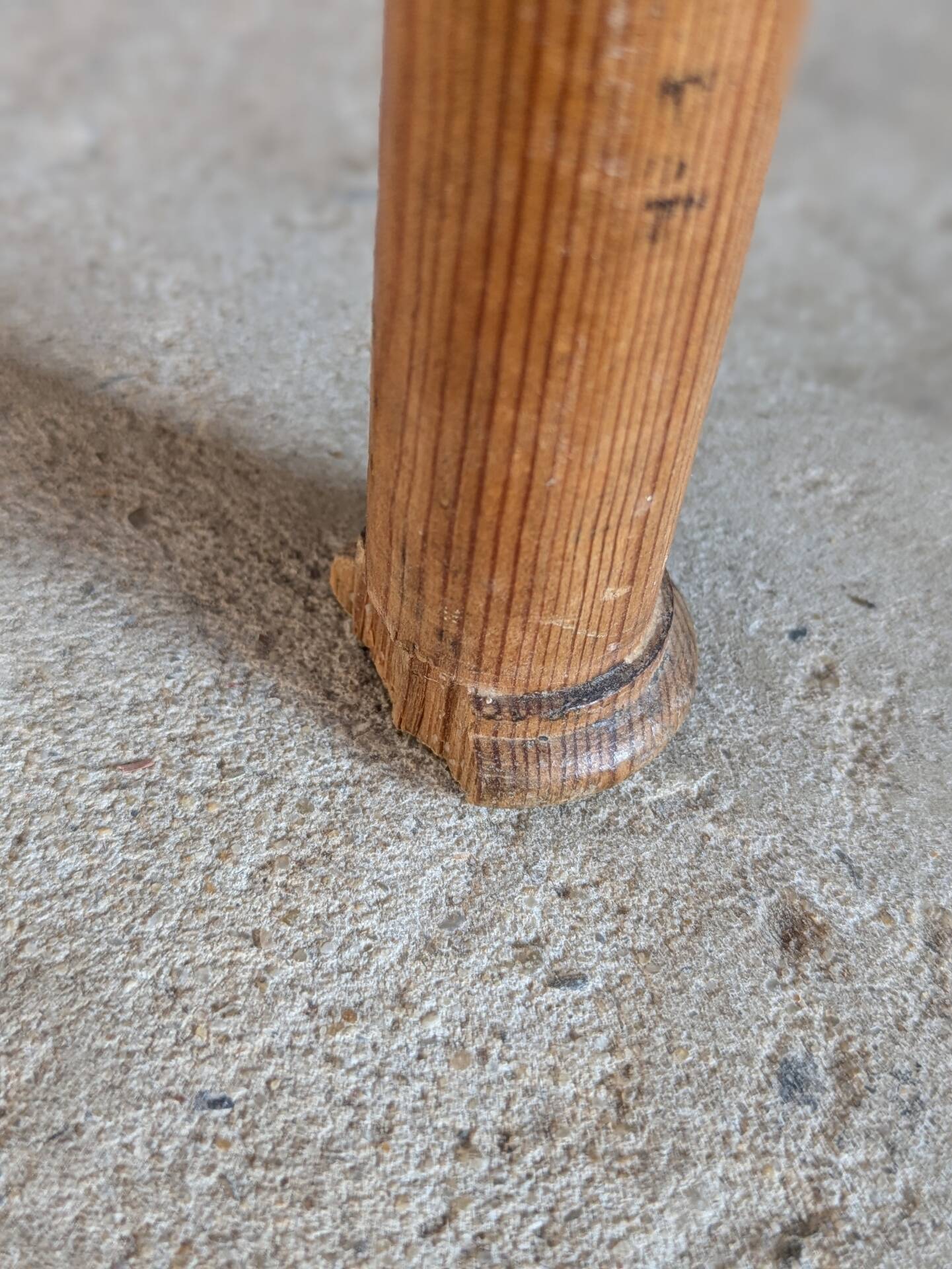 Table d'appoint pin