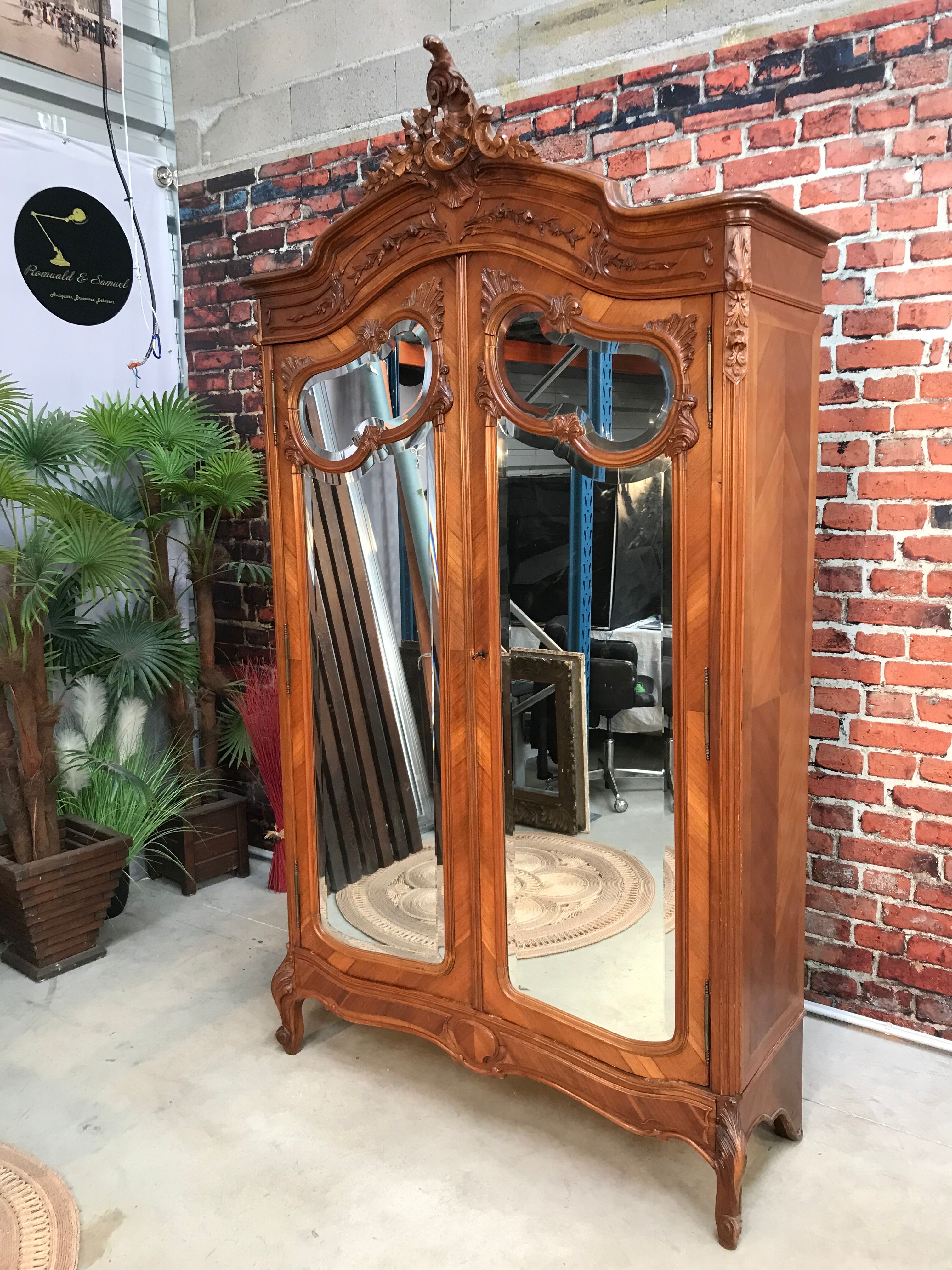 Two-door ice cabinet, louis XV style