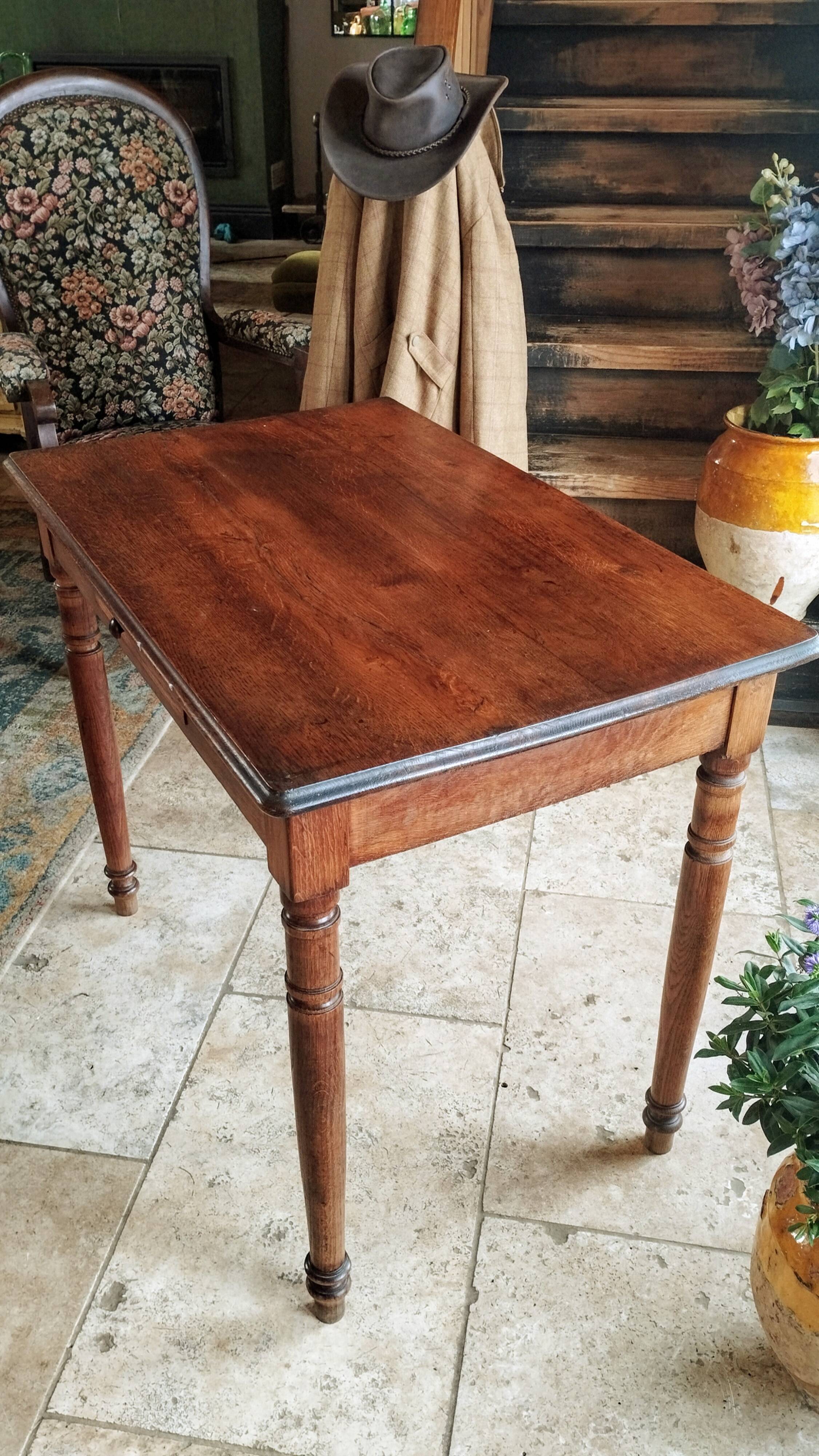 Early 20th century oak side table