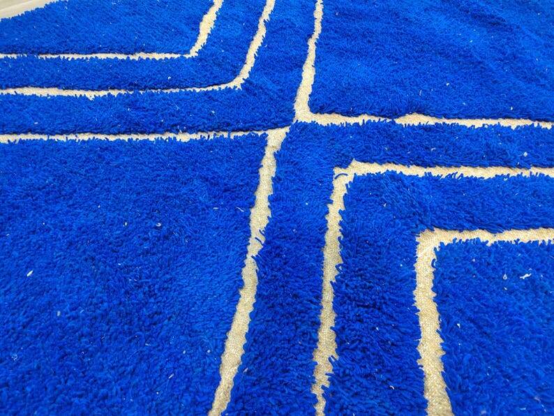 Tapis marocain bleu décoré 250cmx150cm