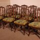 12 chaises de style Louis XIV en chêne