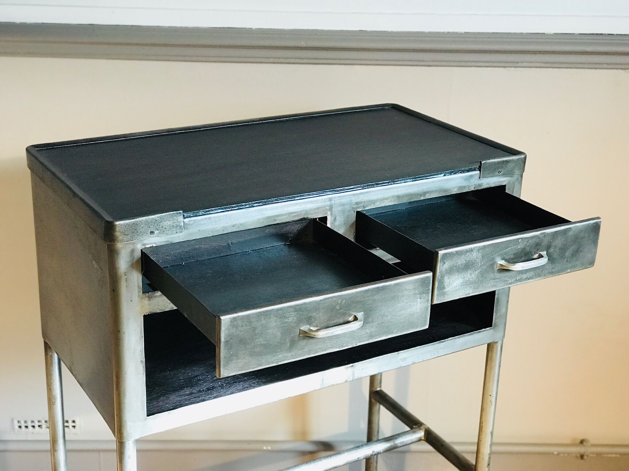 vintage 50s dentist serving