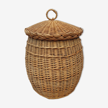 Wicker basket