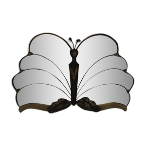Miroir en forme de papillon