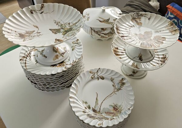 Service Haviland  assiettes, plats sur piedouche et soupière