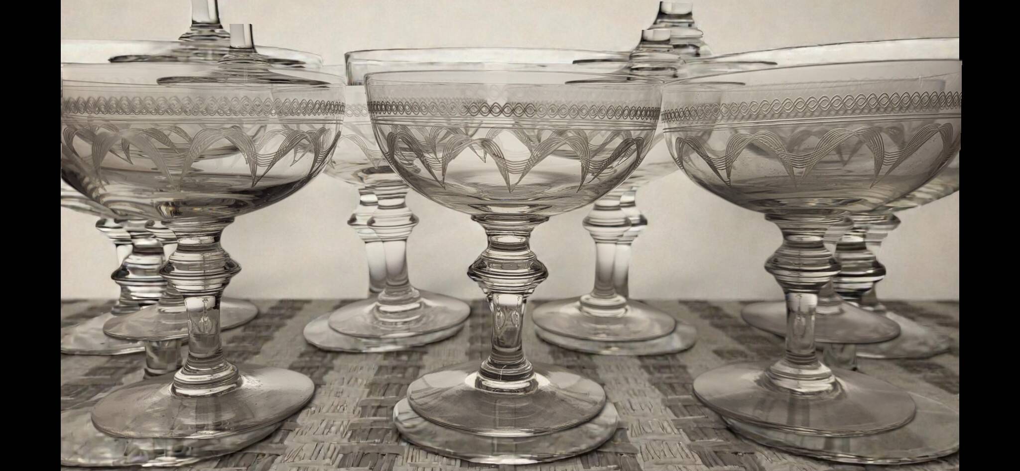 9 crystal champagne coupes