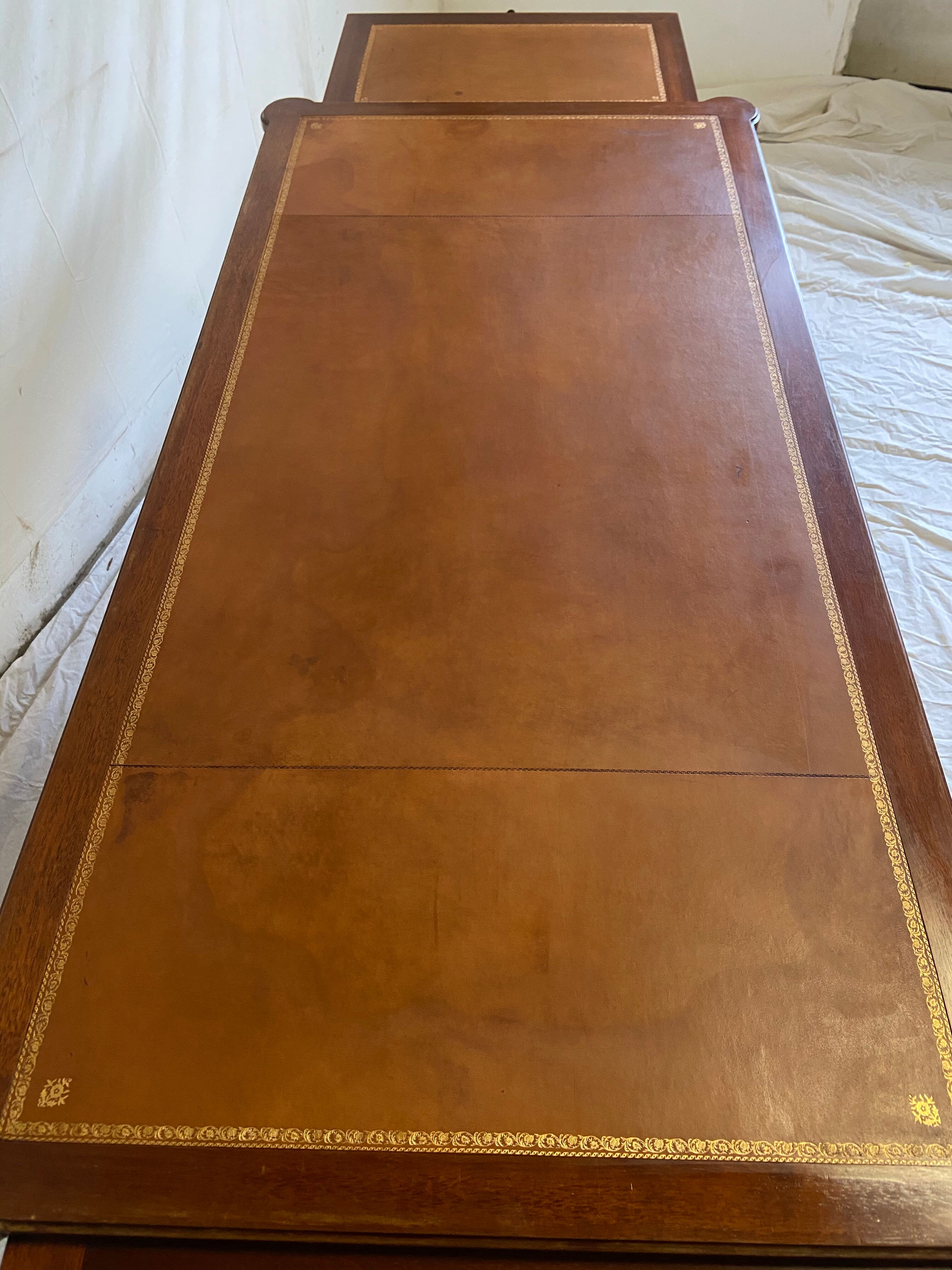 Louis XVI-style mahogany desk 1940