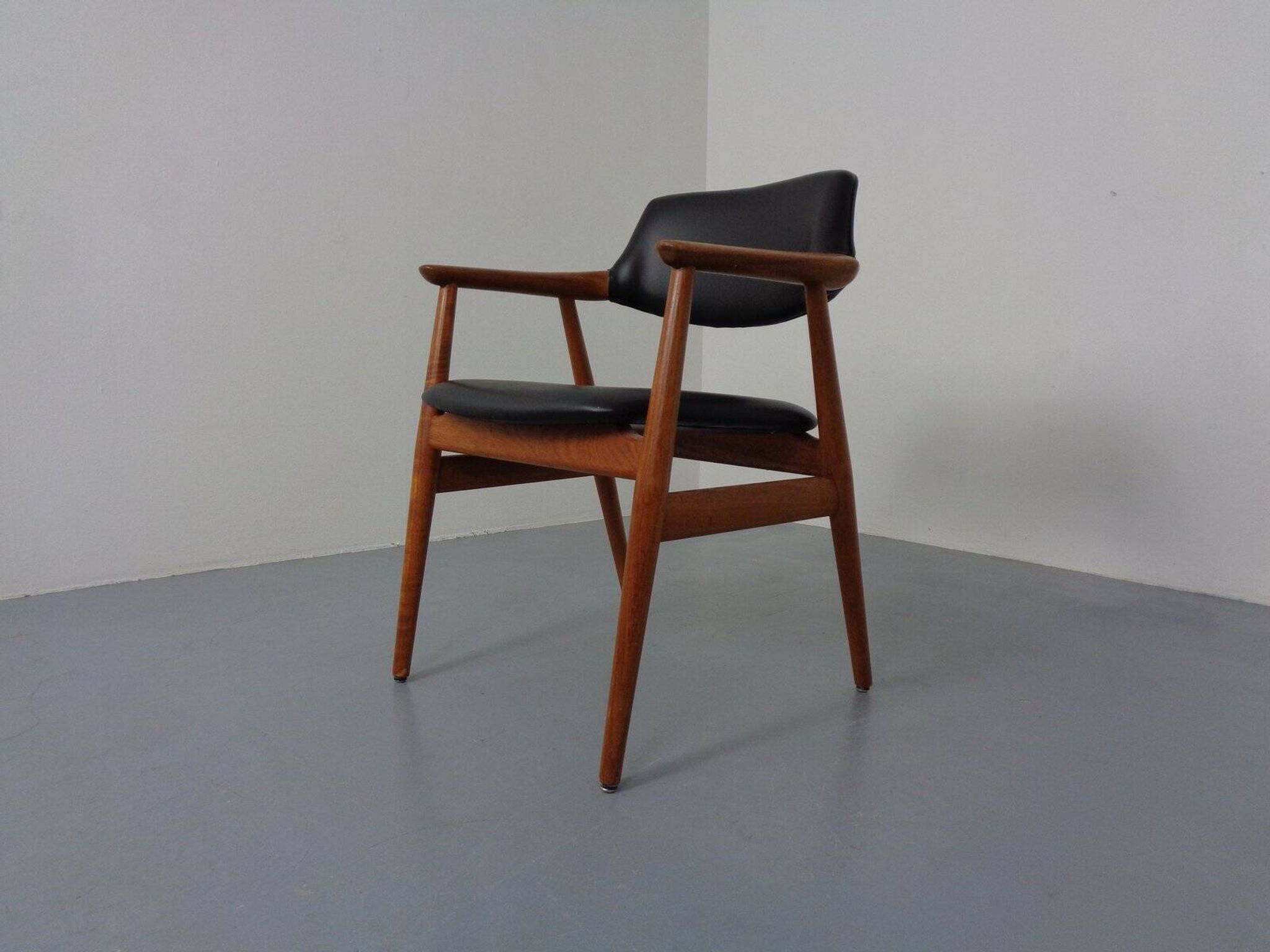 Danish Teak GM11 Armchair by Svend Aage Eriksen of Glostrup, Denmark, 1960s