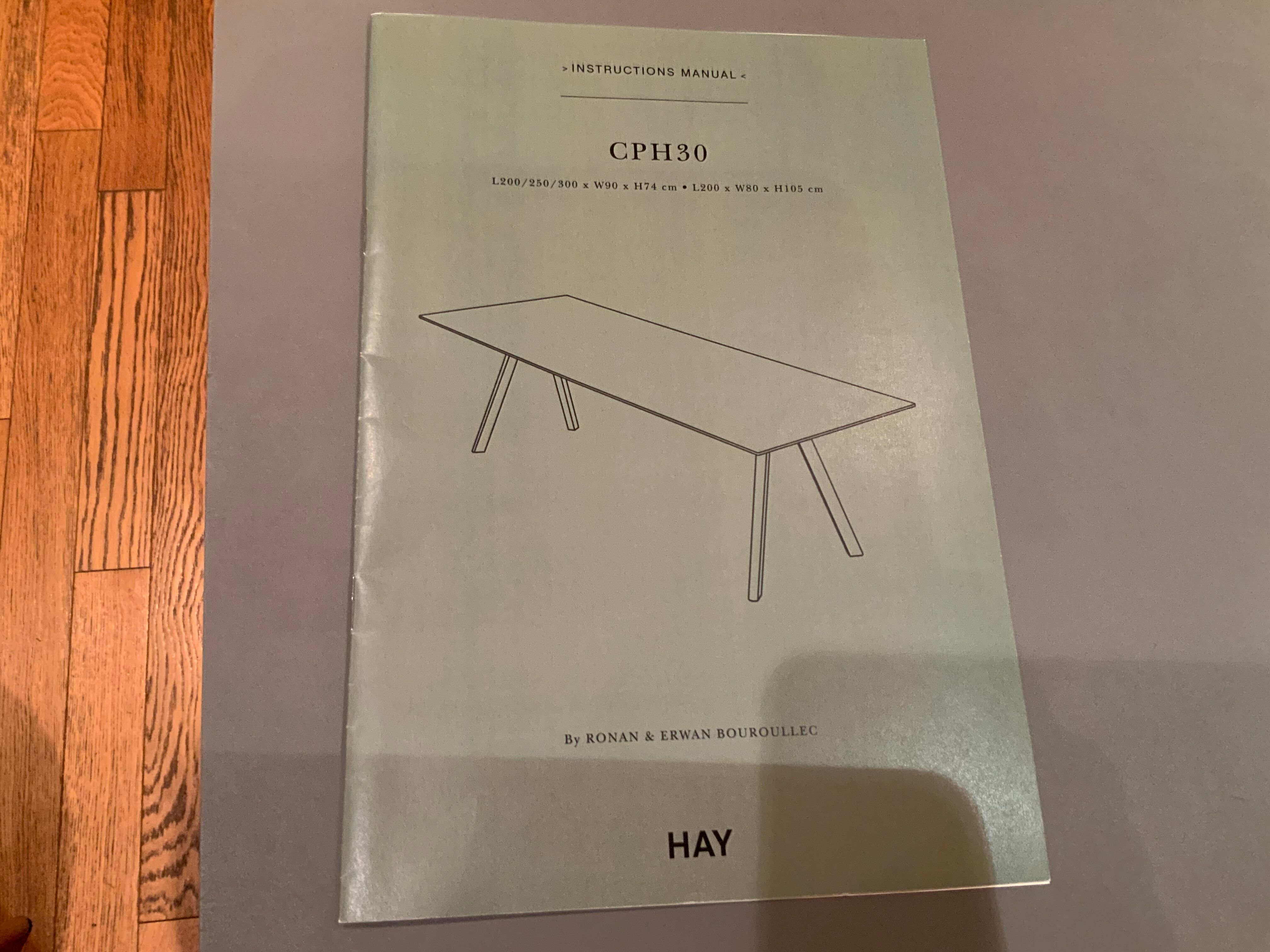 Table Copenhague CPH 30 Ronan and Erwan Bouroullec