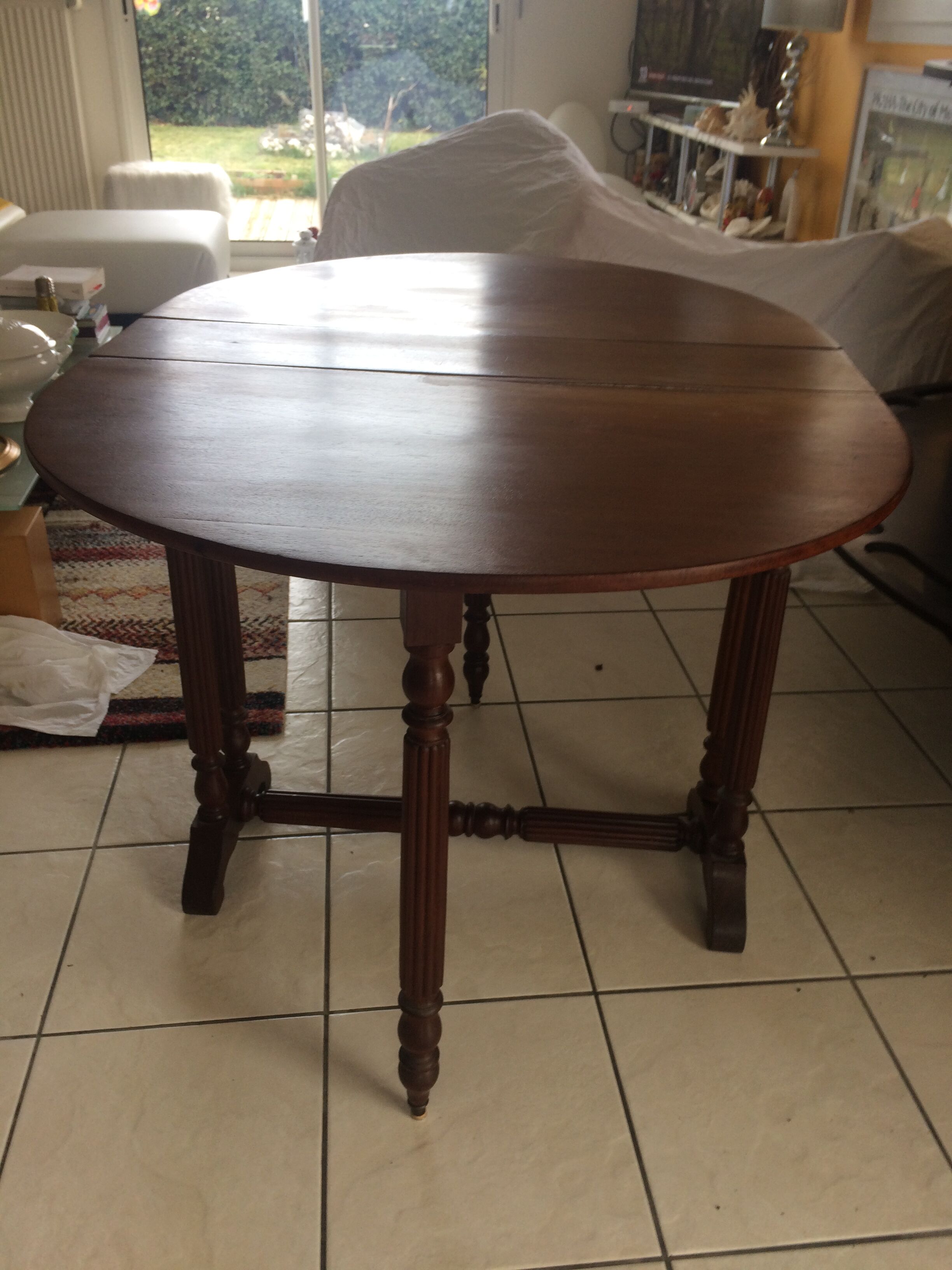 Oval folding table 2 extensions Mahogany