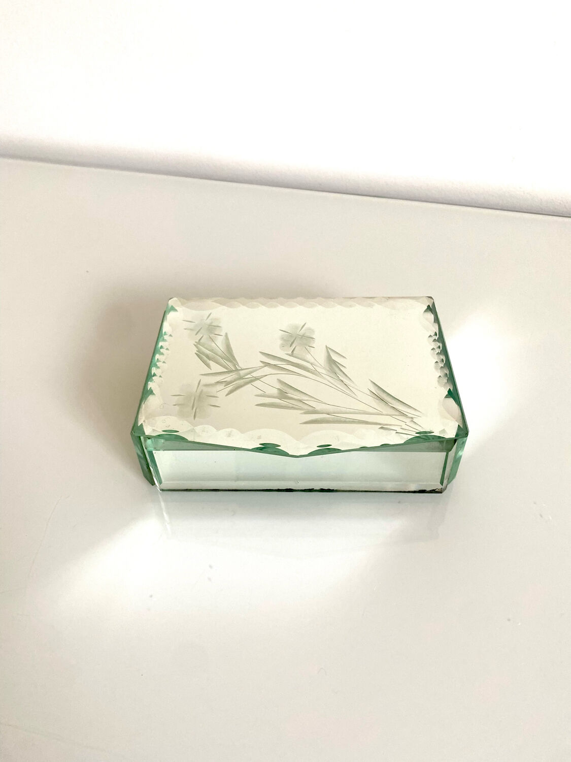 Art deco jewelry box mirror glass