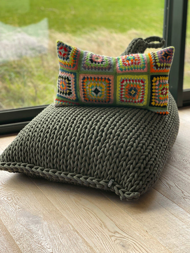 Hook cushion