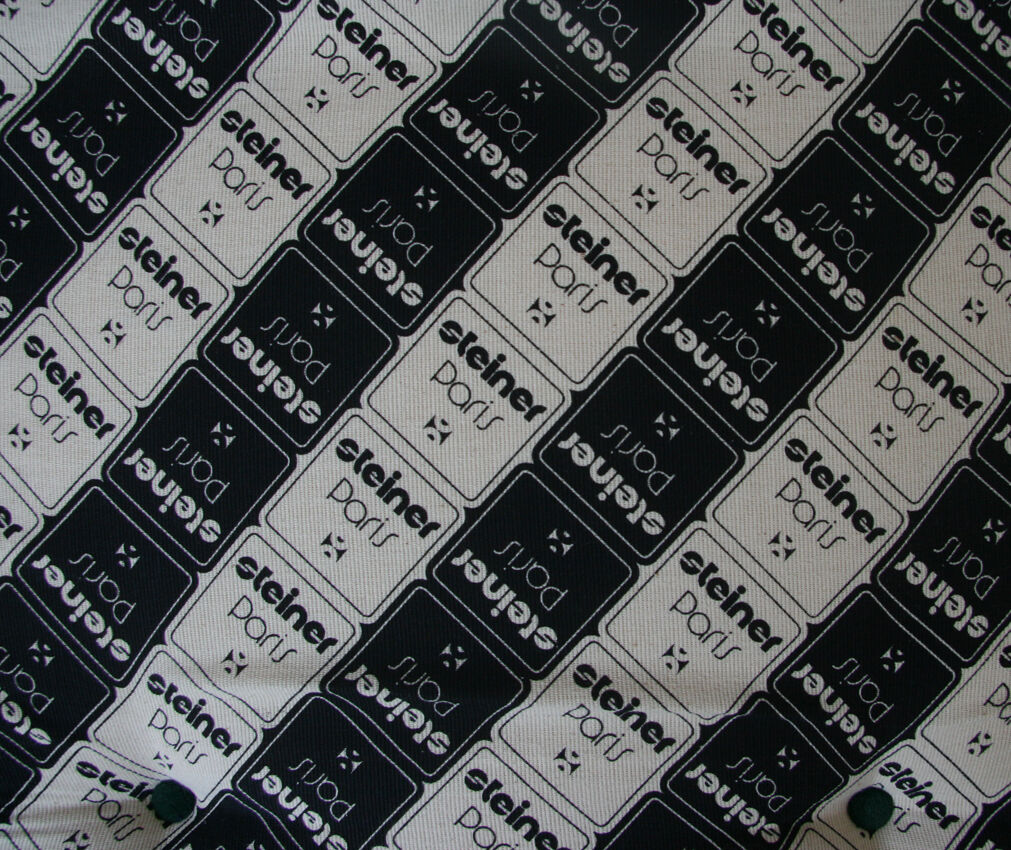 Canapé deux places velours vert  Steiner  1970