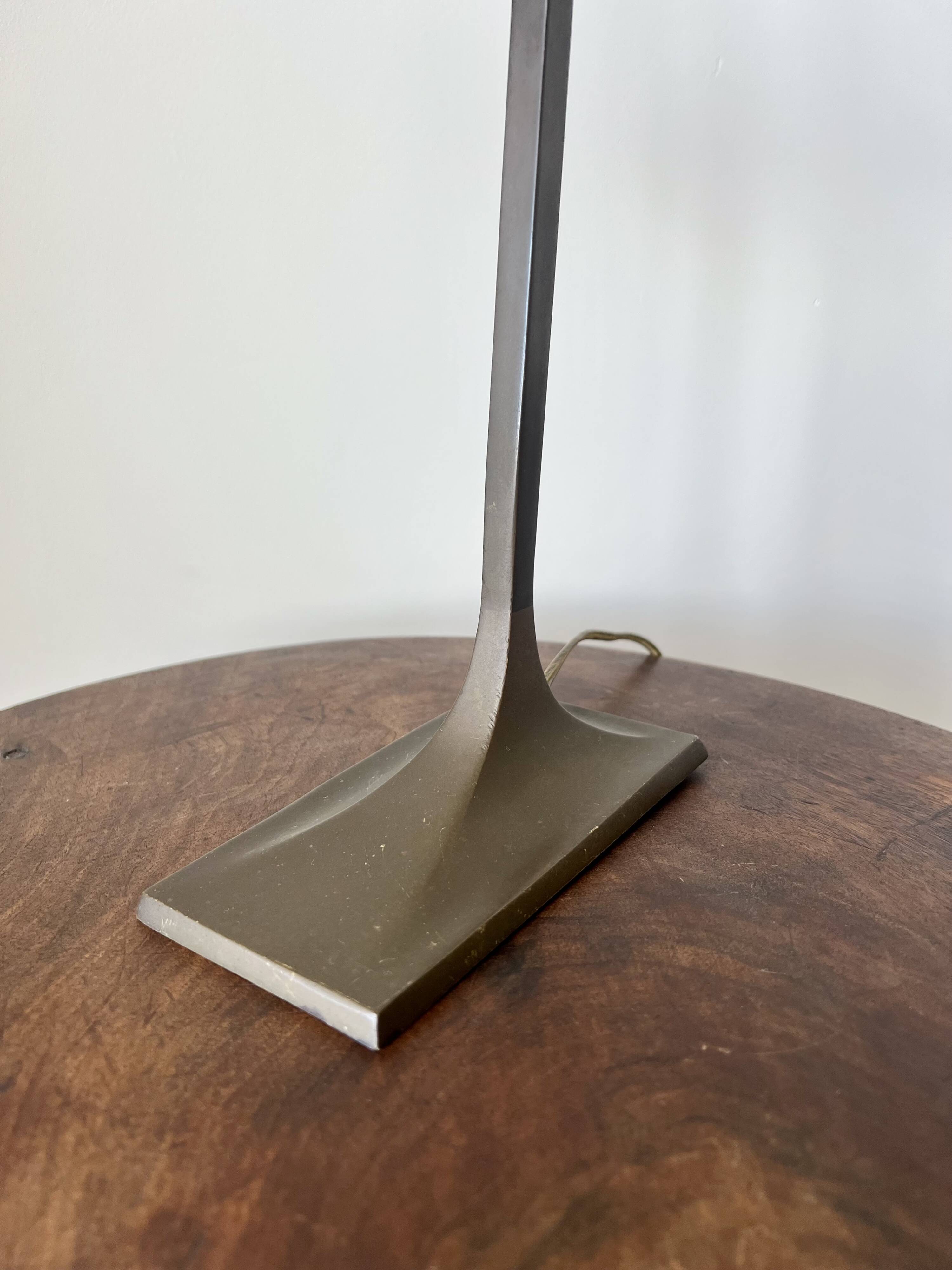 Art Deco brass table lamp, early 20th Century