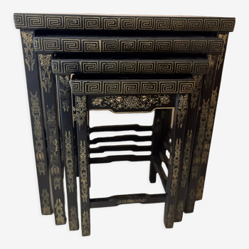 4 nesting tables Chinese patterns black lacquer