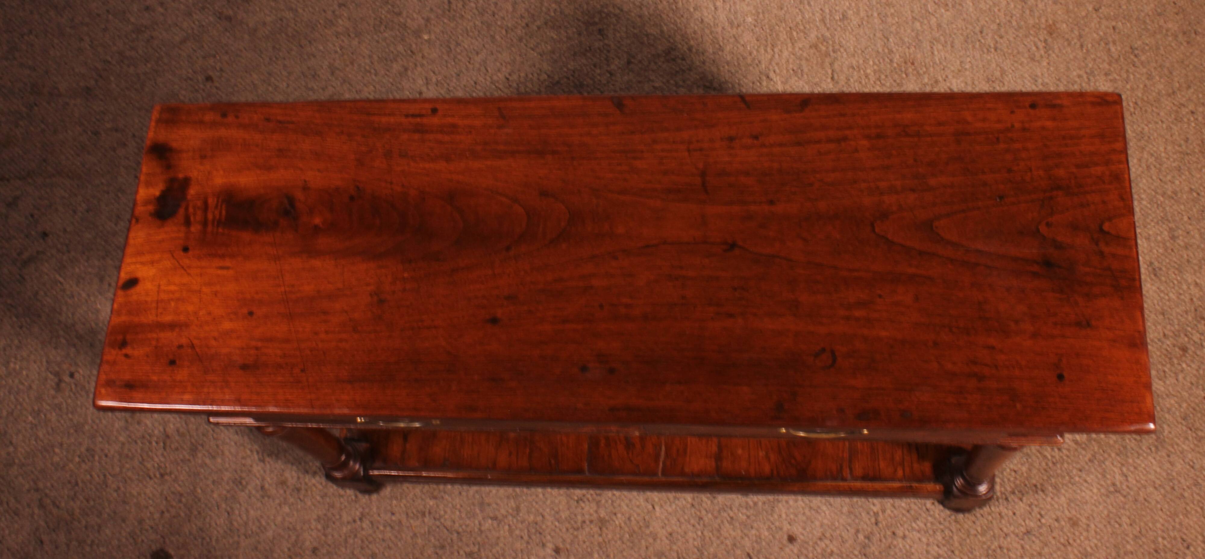 dessert or English console from the 19th century