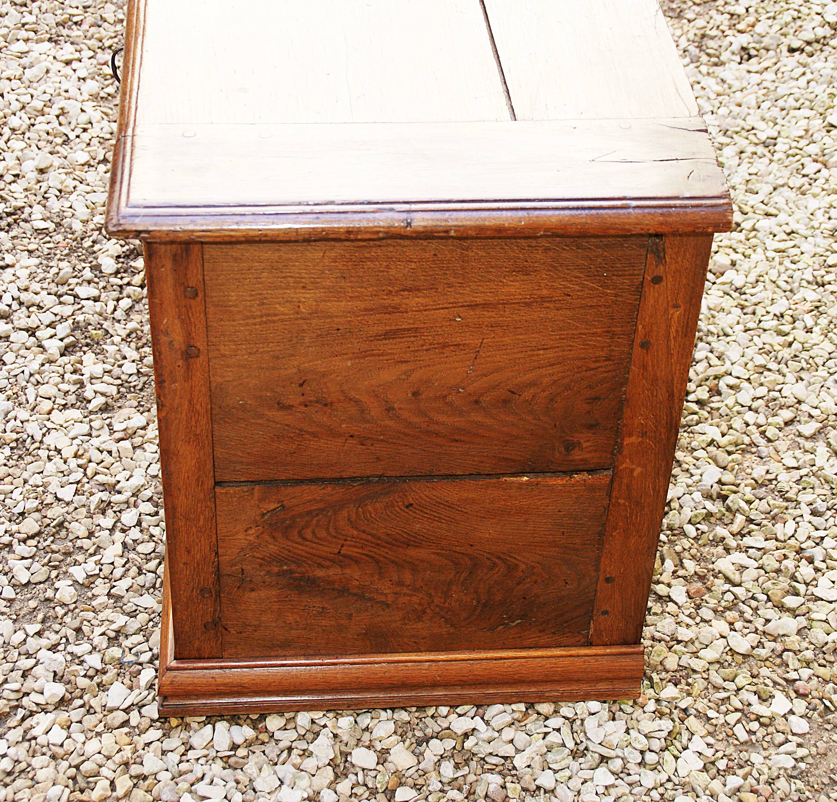 Small Chest Louis XIV - XVIII Century