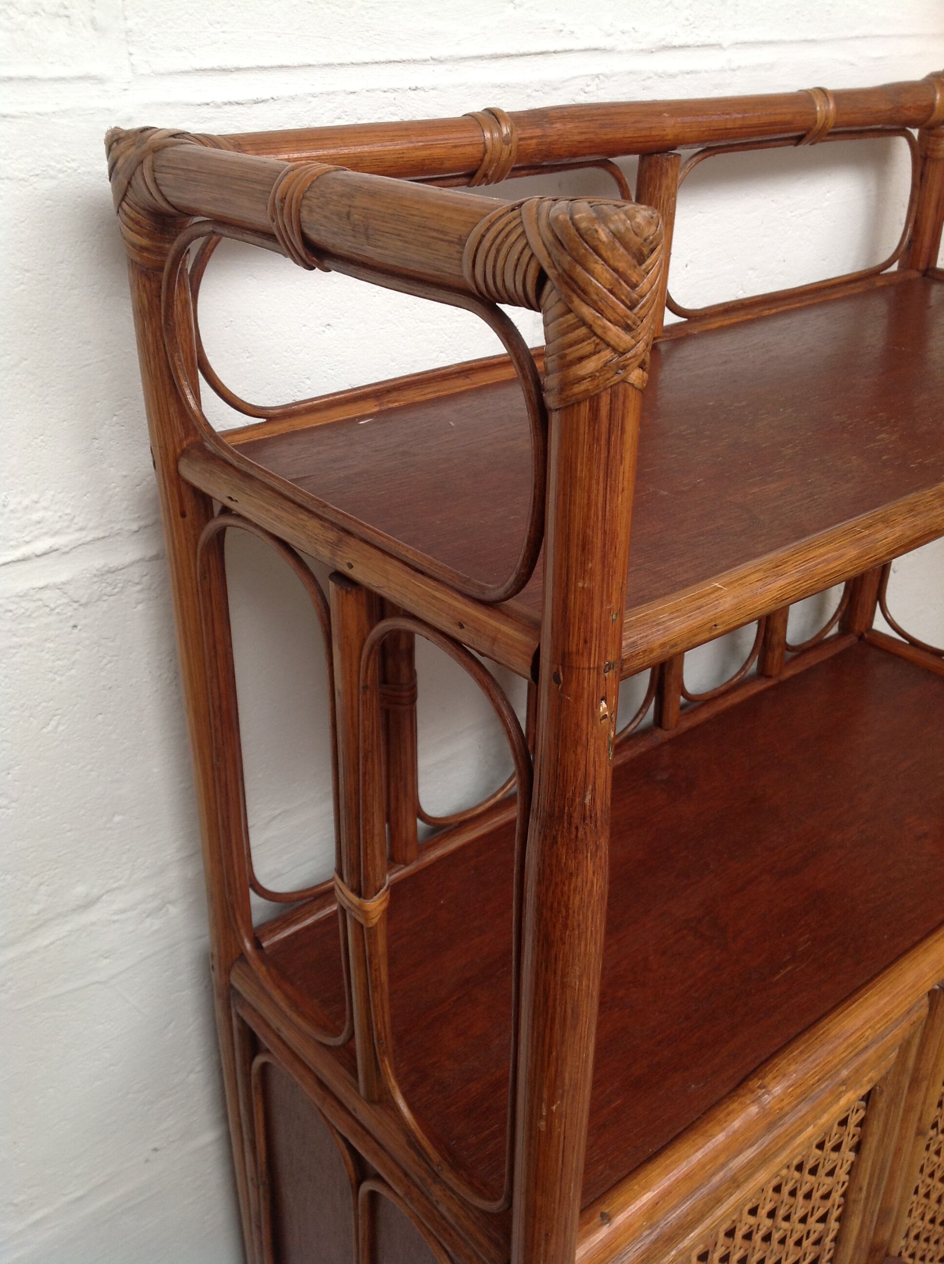 Buffet vintage bois et cannage rotin