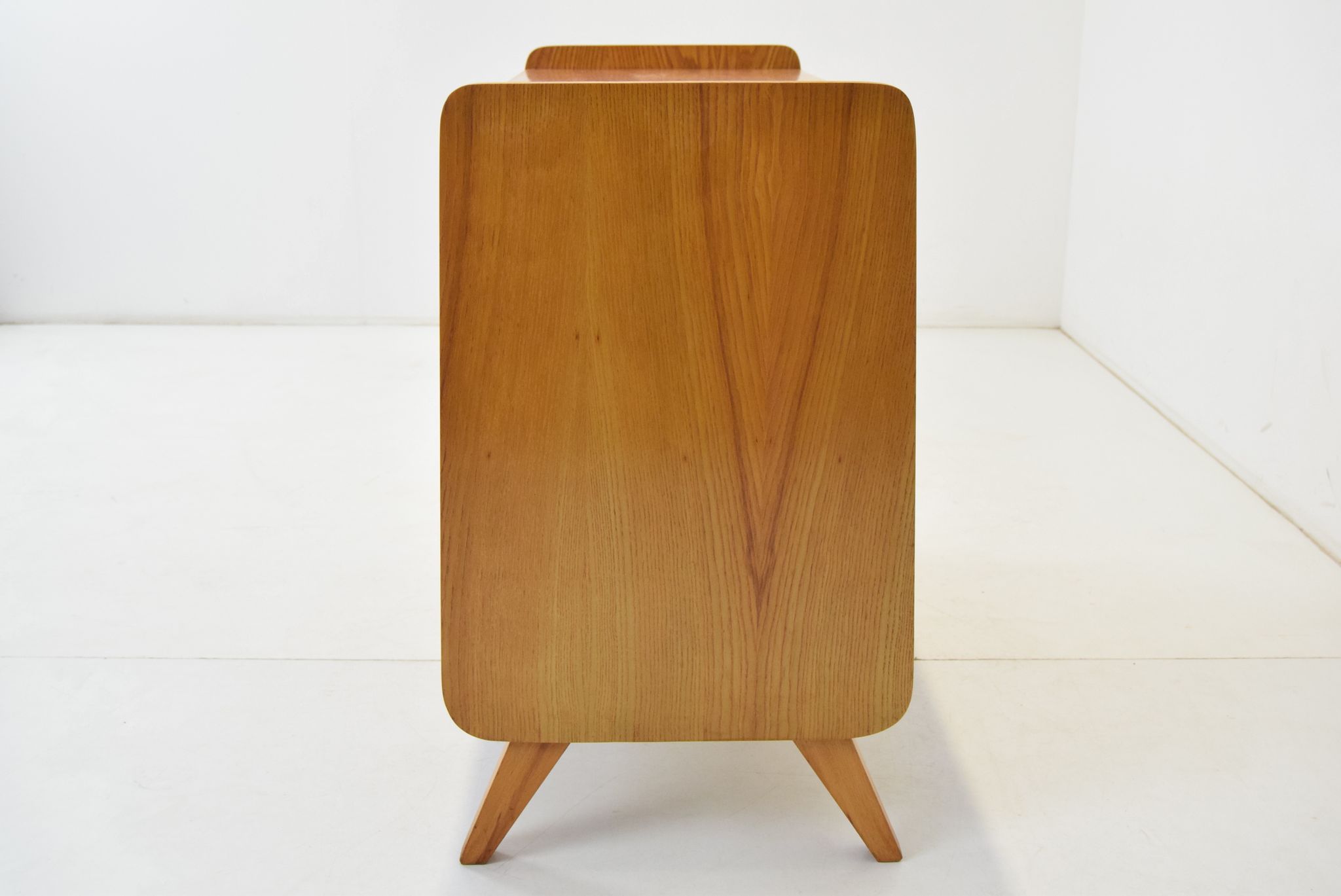 Commode du milieu du siècle Tatra Pravenec années 1960.