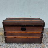 Storage trunk, trunk