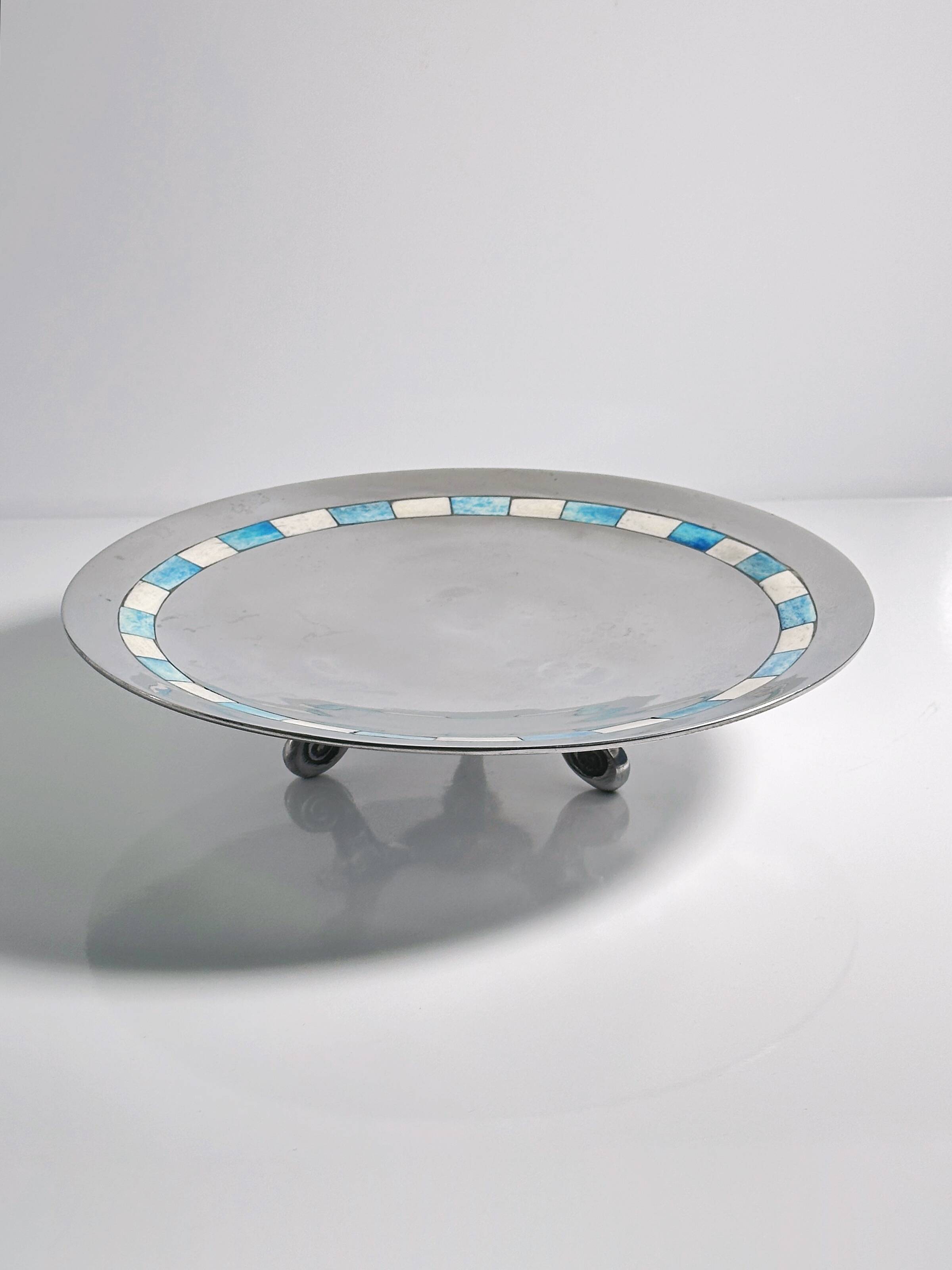 Indonesian footed bowl Mid Cenury 1950s