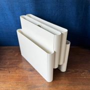 Kartell vintage magazine rack / bookcase – Design Giotto Stoppino